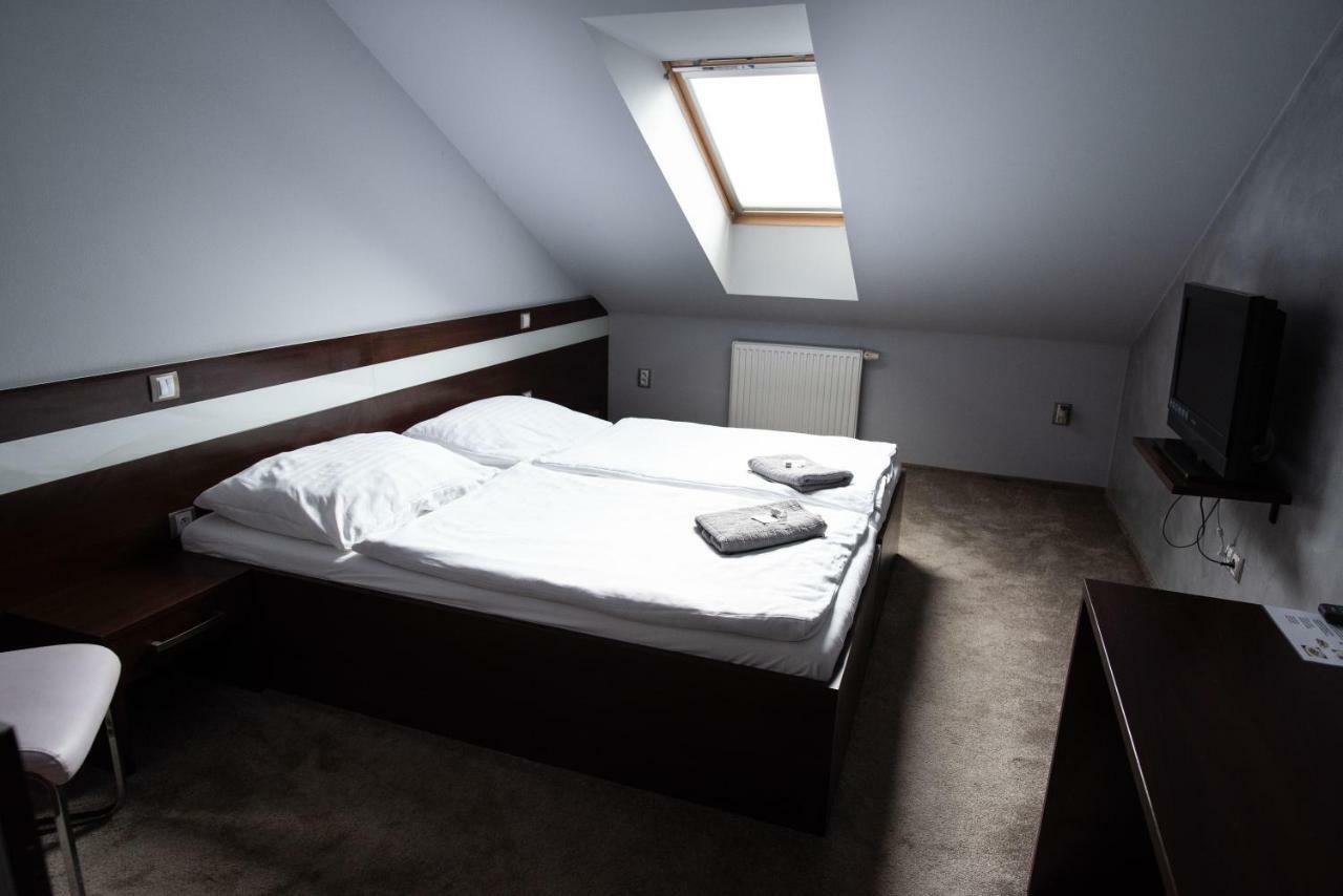 Penzion U Travnicka Modřice Buitenkant foto